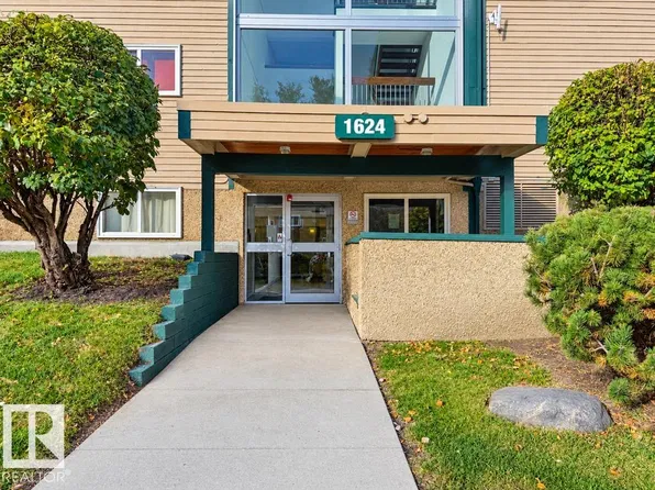 1624 48th St NW #107, Edmonton, AB T6L 5P1