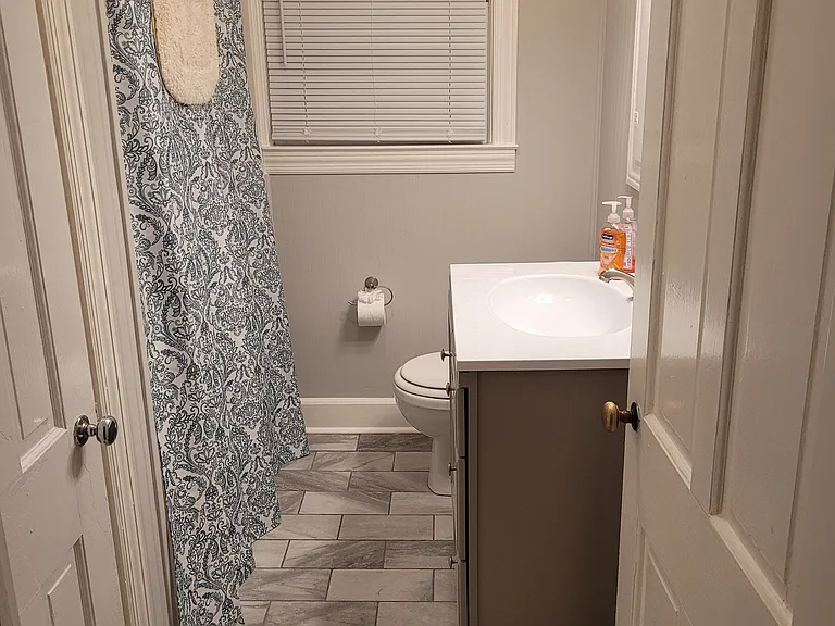 509 Hickory St SE — Photo 6