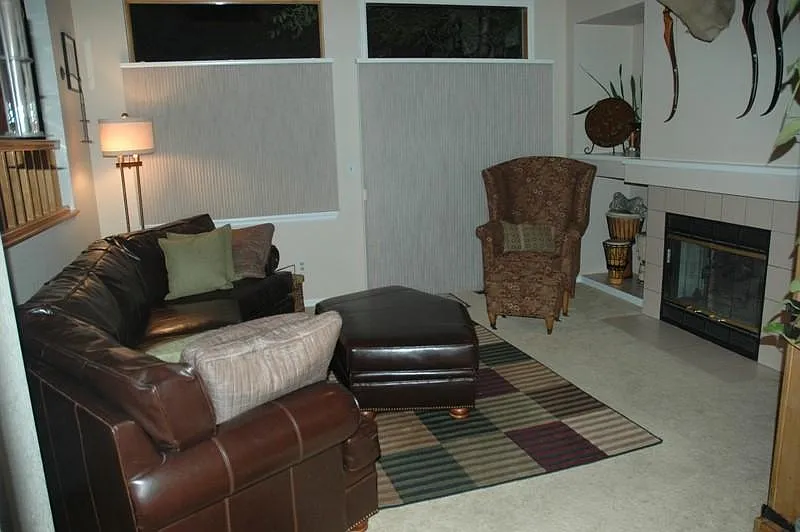4 bed, 2.5 bath, 2100 sqft, $2,800 — Photo 2