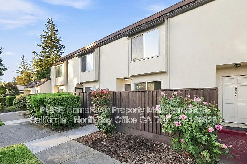 2 bed, 1.5 bath, 1034 sqft, $2,600 — Photo 4