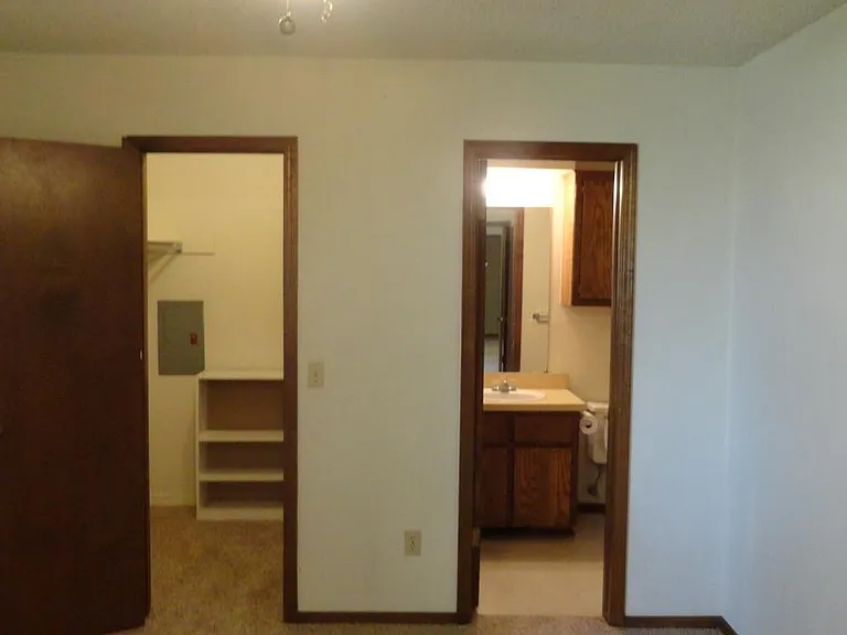Bedroom 2 Closet & Bath