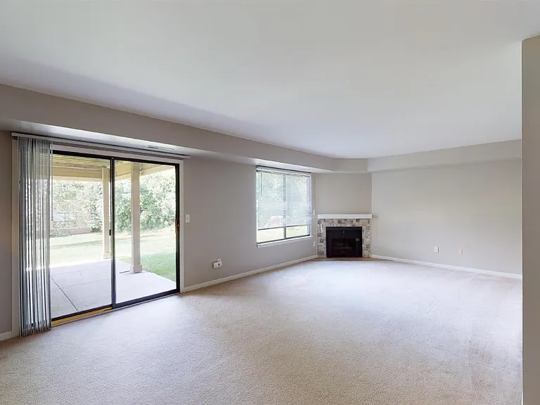 275 Briarcrest Dr #186 — Photo 5