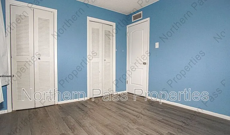 9538 Roanoke Dr — Photo 17