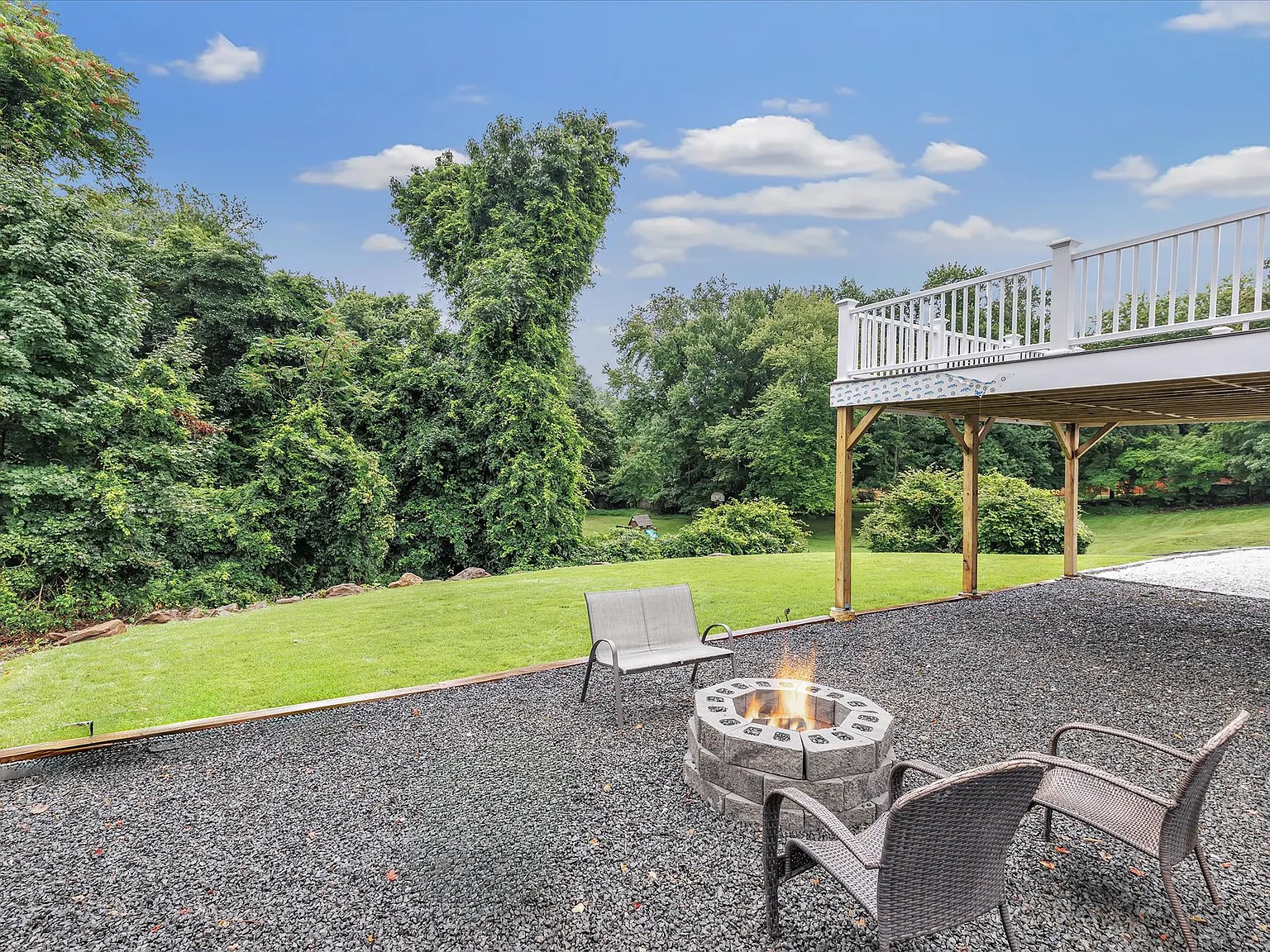 5 bed, 5.5 bath, 4180 sqft, $10,000 — Photo 4