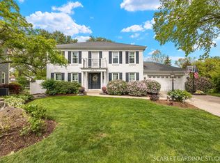 25W773 Sunnyridge Ct, Wheaton, IL 60189