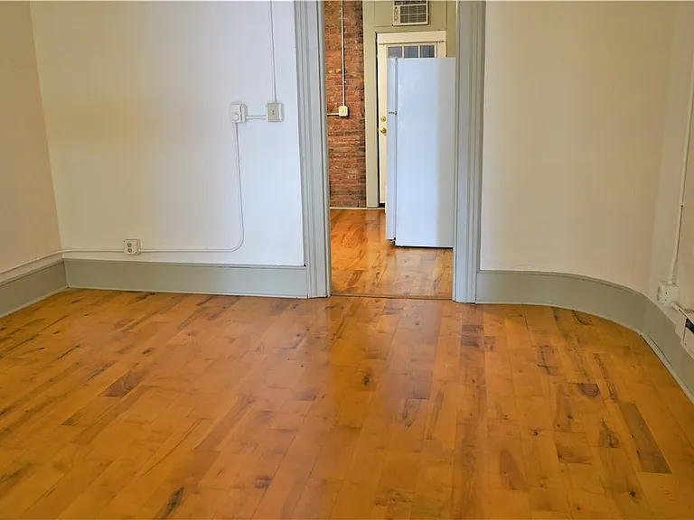 54 North Ave — Photo 19