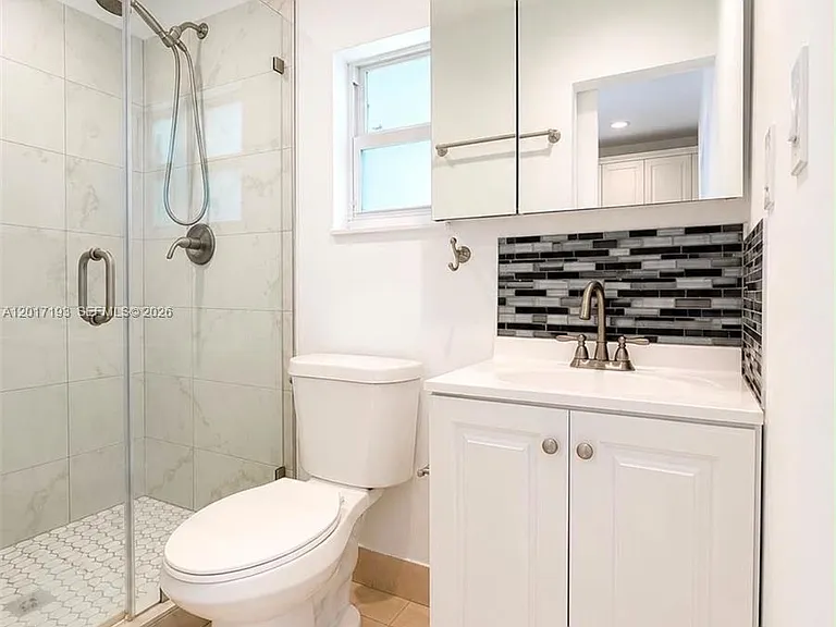 235 SW 64th Ave #2B — Photo 6