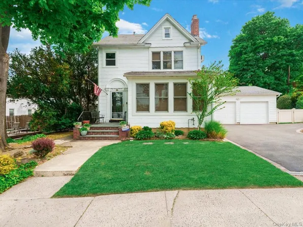47-11 Belmont Road, North Hempstead, NY 11020