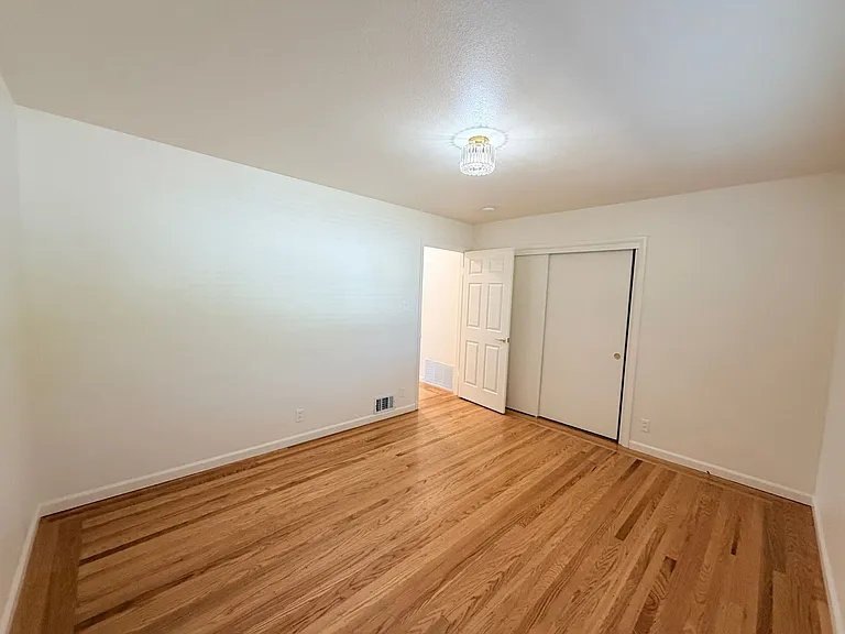 11 Birch Ave — Photo 12