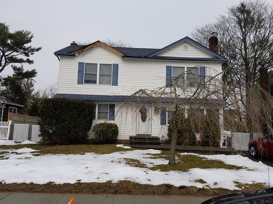 1st image of 9 Harkin Ln