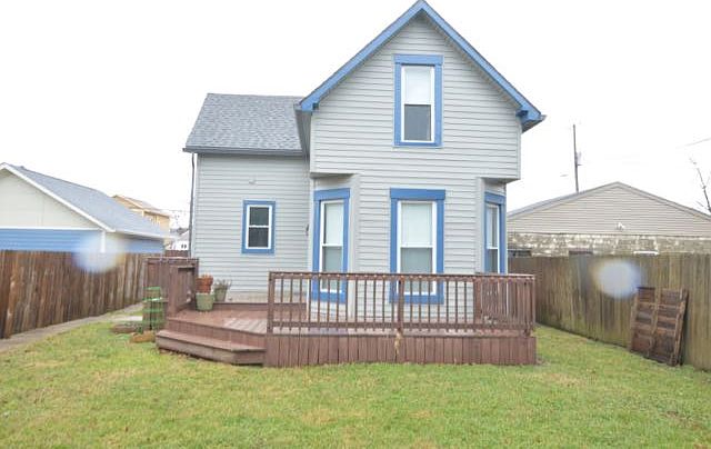 1st image of 1606 Pleasant St