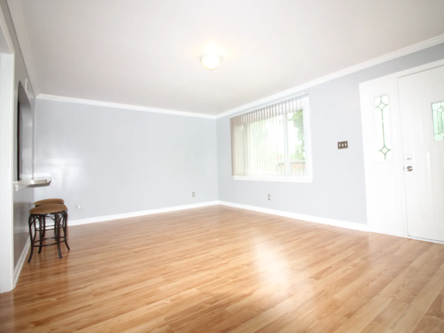 2 bed, 1400 sqft, $1,700 — Photo 2