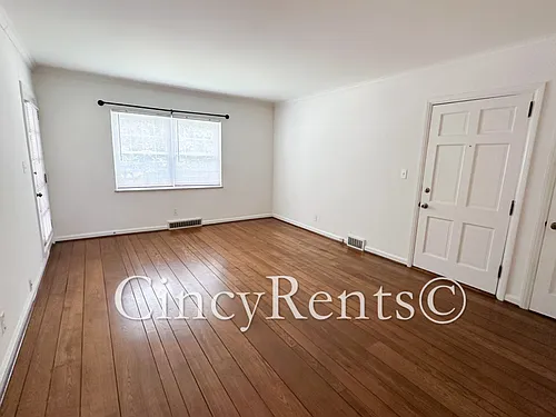 837 Van Dyke Ave #1 — Photo 2