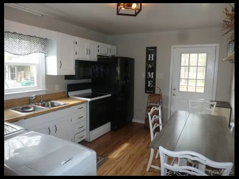 319 Mac Murdo St — Photo 5