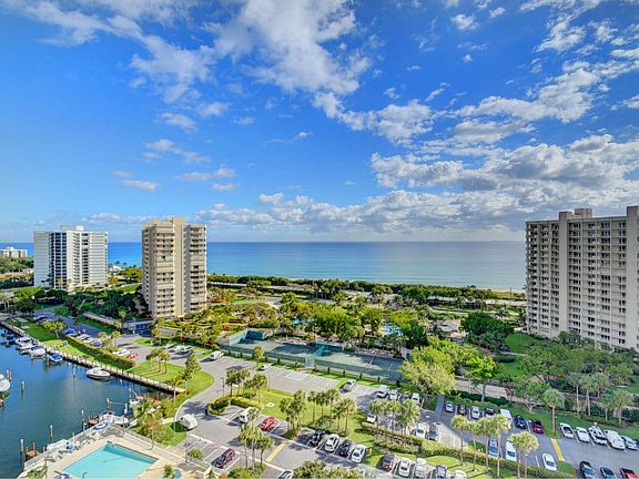 Home For Sale In Sea Ranch Club