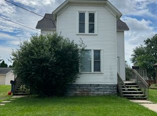 615 1/2 Broad St, Menasha, WI 54952