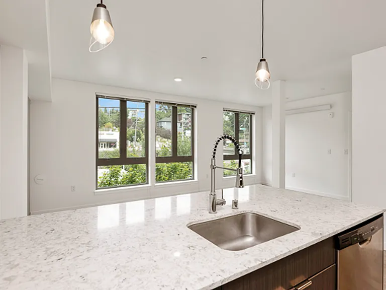 CRN Crane Interbay Apartments — Photo 22