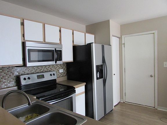 5th image of 4103 Rivertowne Dr