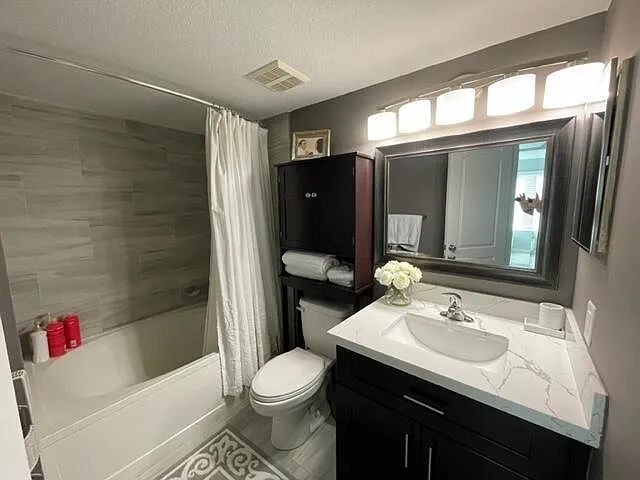 110 Villa Cir #110 — Photo 21