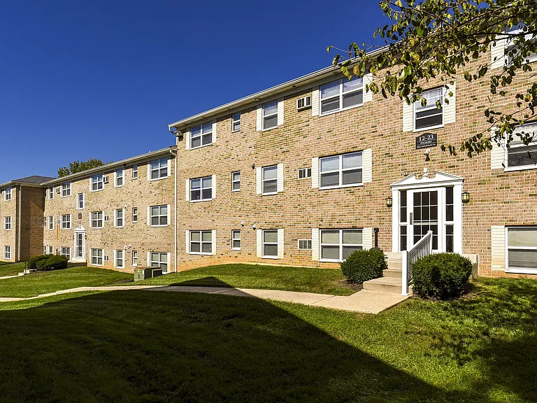 Lehigh Square — Photo 28