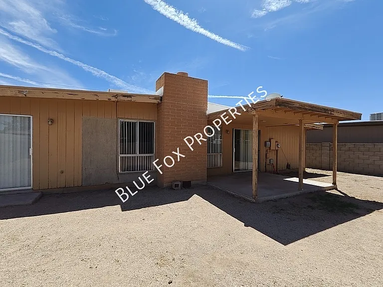 2618 S Camino Seco — Photo 27