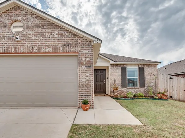 9601 Saddle Dr, Yukon, OK 73099