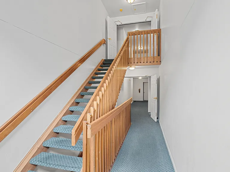 580 Cloverfield Ln #301 — Photo 18