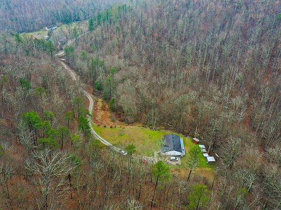 3rd image of 1291 Polls Creek Rd