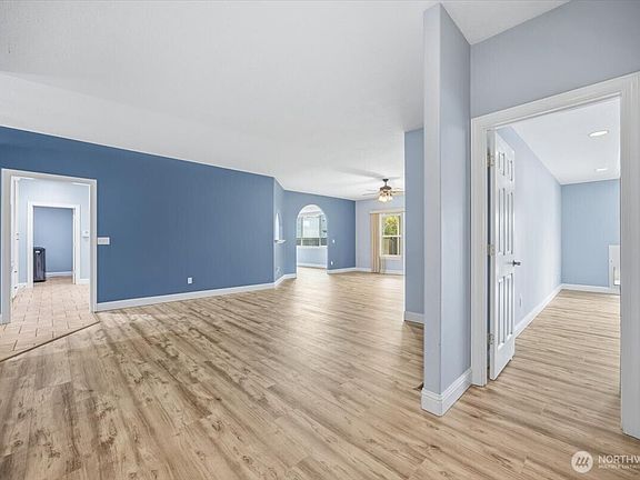 4th image of 1107 SE Harvest Drive