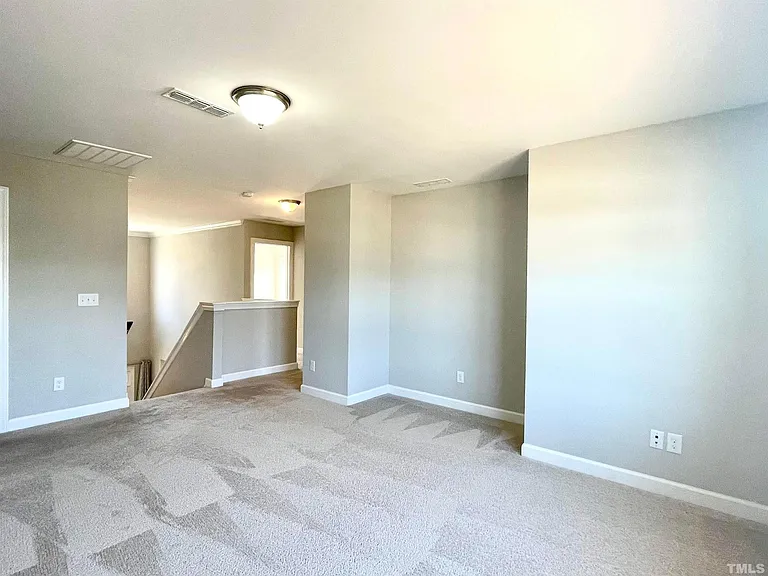 8008 Gilano Dr — Photo 23