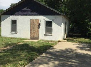 404 W 15th St, Junction City, KS 66441