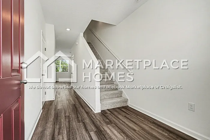 11898 Sylvia St — Photo 6