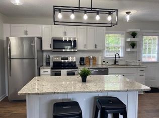 2127 Rosewood Dr, Rock Hill, SC 29732