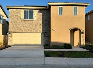 146 N Purdue Ave, Fresno, CA 93727