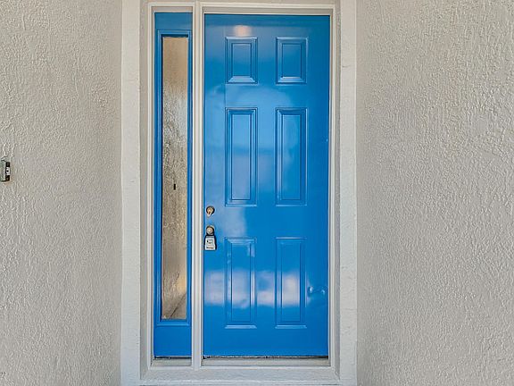 3rd image of 1378 Enclave Dr