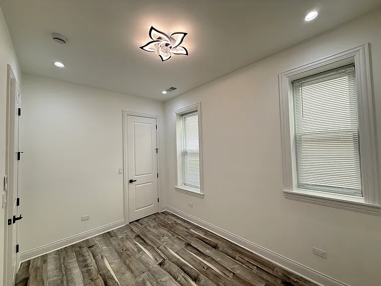 2109 N Spaulding Ave #1 — Photo 16