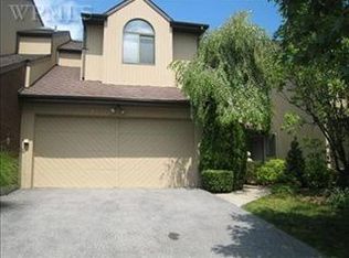 3 Brookridge Rd, New Rochelle, NY 10804