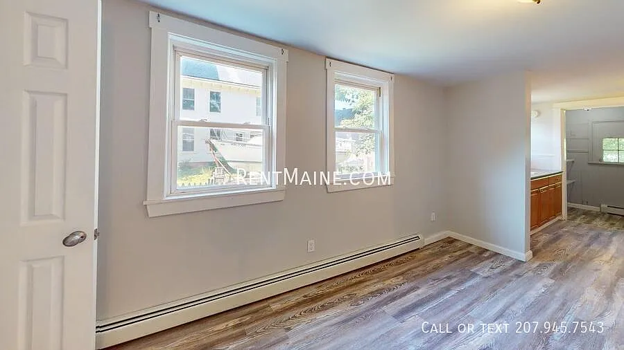 3 bed, 1169 sqft, $2,000 — Photo 3