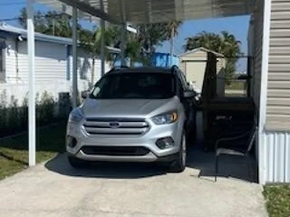 11000 Ballweg Ln, Fort Myers, FL 33908