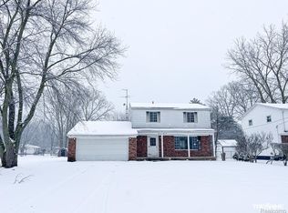 3156 Moody Ct, Flint, MI 48504