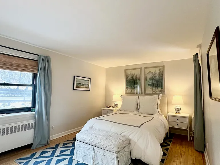 125 A2 primary bedroom