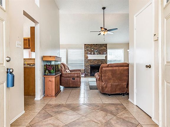 5th image of 5406 Carefree Cir