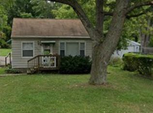 6321 Cooper Rd, Lansing, MI 48911