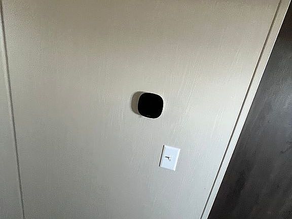 5th image of 218 Apple Valley Dr