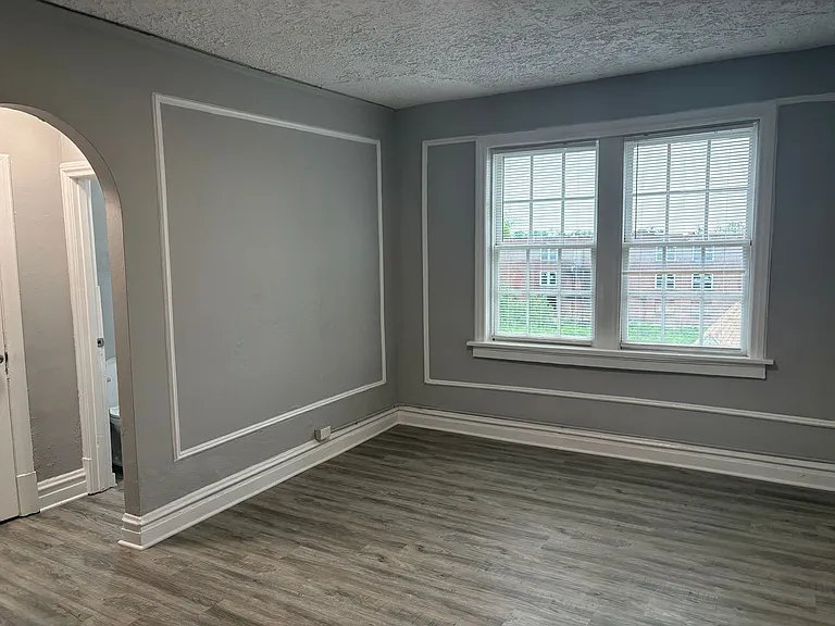 5345 Cabanne Ave — Photo 22