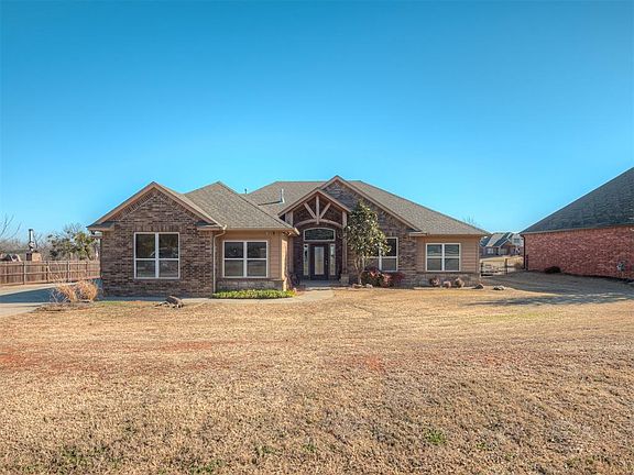 3rd image of 660 Westwind Dr