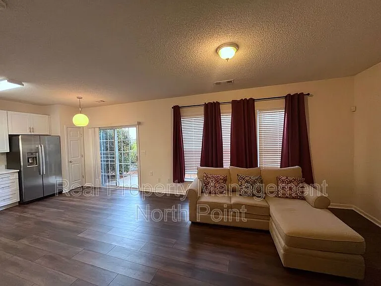 5305 Falling Water Ter — Photo 11