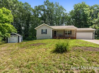 2356 Oak River Ln, Muskegon, MI 49445