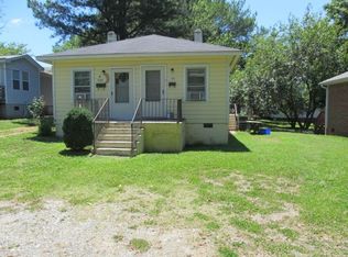 725B S Merritt Mill Rd, Chapel Hill, NC 27516