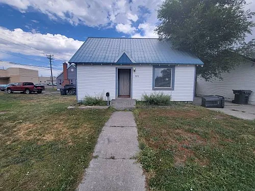 215 Lomax St Photo 1